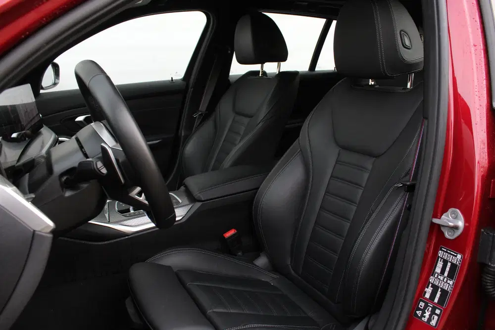BMW 3-serie 330i xDrive High Executive M Sport Autom uit 2025, foto 14