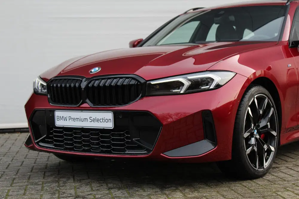 BMW 3-serie 330i xDrive High Executive M Sport Autom uit 2025, foto 9