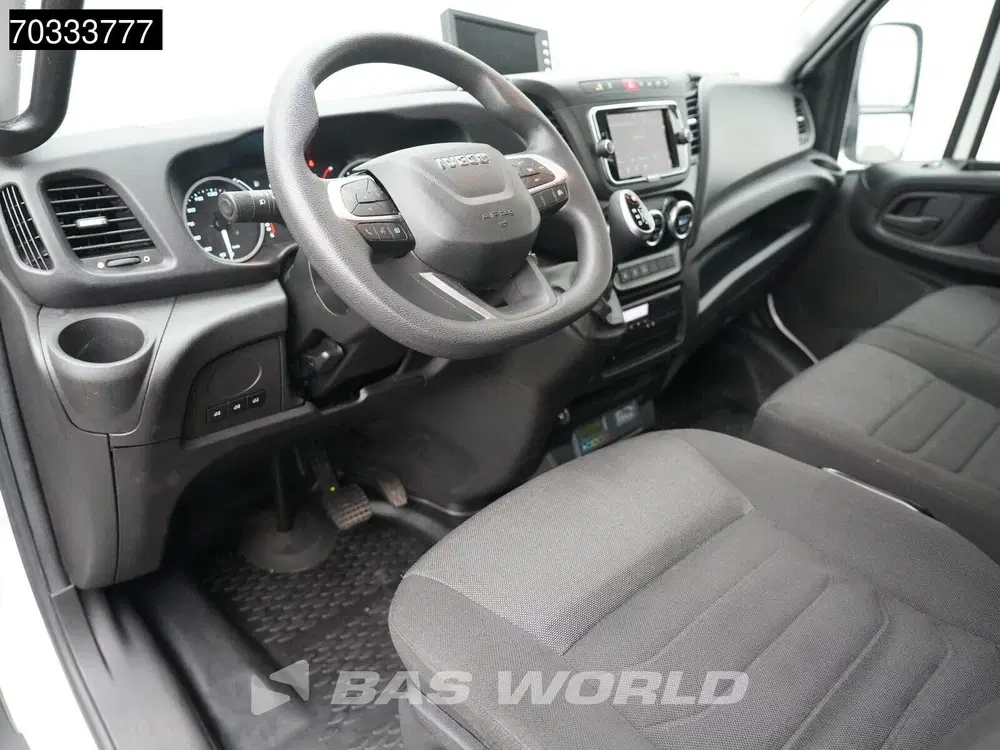 Iveco Daily 3.0L Automaat Lamberet Laadklep Koelwagen uit 2022, foto 3