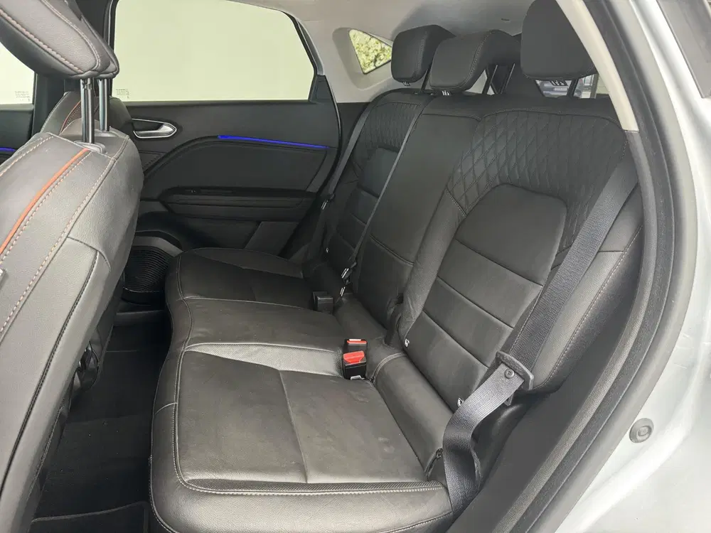 Renault Captur 1.6 E-Tech Plug-in Hybrid 160 Initiale Par uit 2021, foto 8