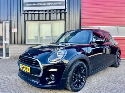 Mini Cooper Cooper 5-deurs AUTOMAAT bj. 2020 uit 2020