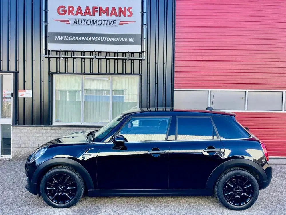 Mini Cooper Cooper 5-deurs AUTOMAAT bj. 2020 uit 2020, foto 4