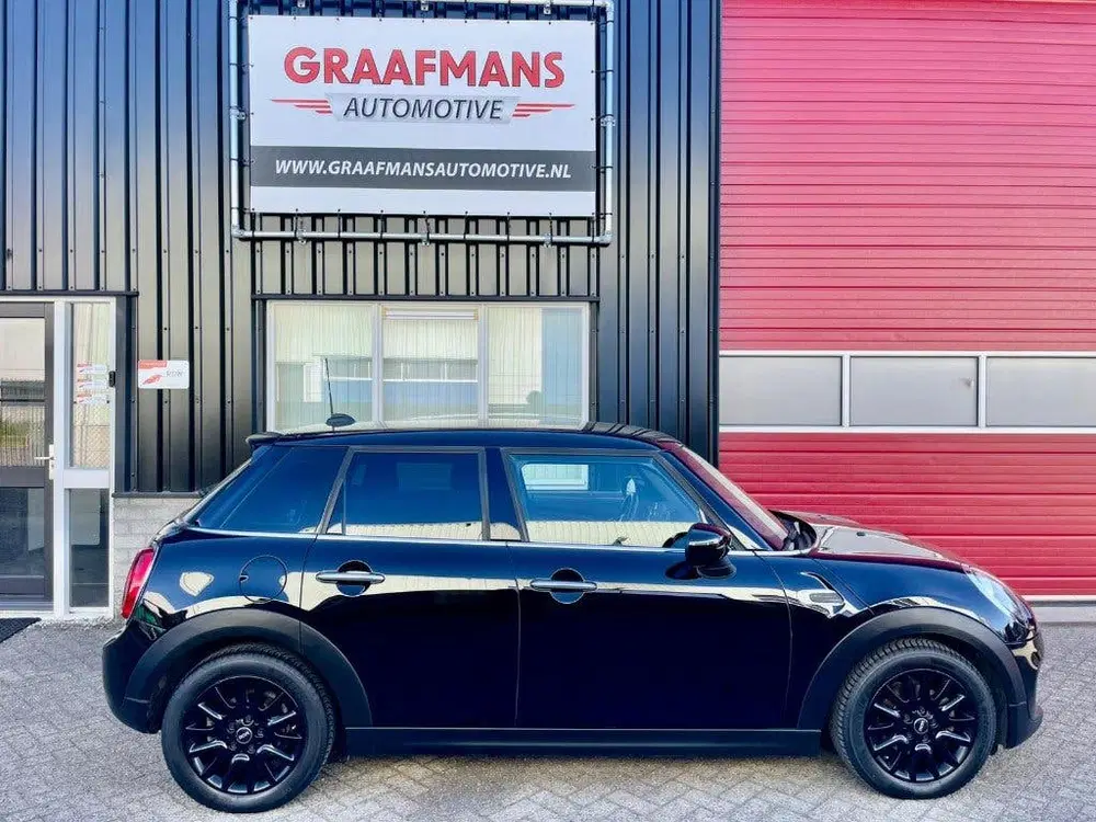 Mini Cooper Cooper 5-deurs AUTOMAAT bj. 2020 uit 2020, foto 5