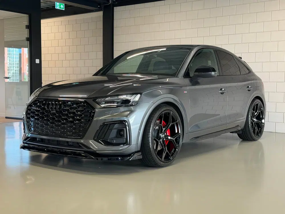 Audi Q5 55 TFSI e quattro Competition Black Optic uit 2023, foto 5