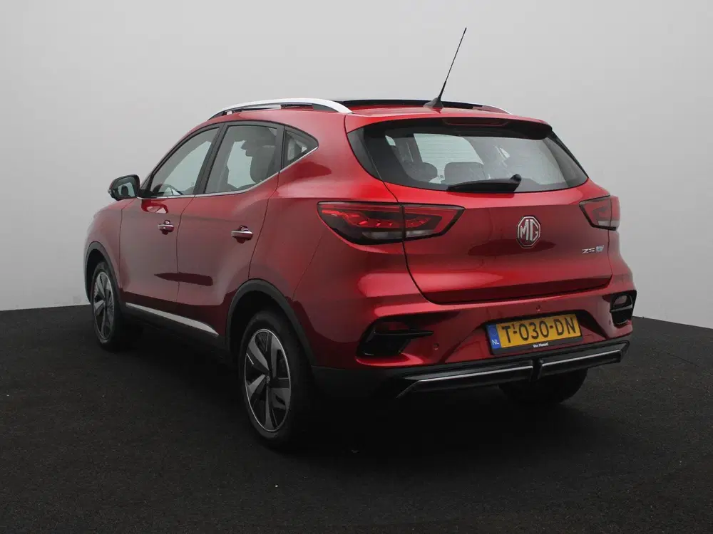 MG ZS Long Range Luxury 70 kWh uit 2023, foto 2