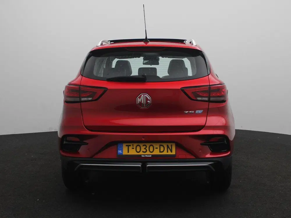 MG ZS Long Range Luxury 70 kWh uit 2023, foto 5