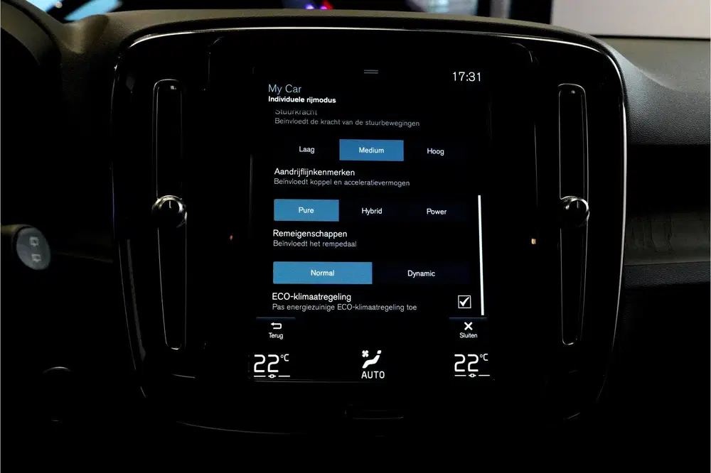 Volvo XC40 1.5 T4 Recharge 155kW uit 2021, foto 12