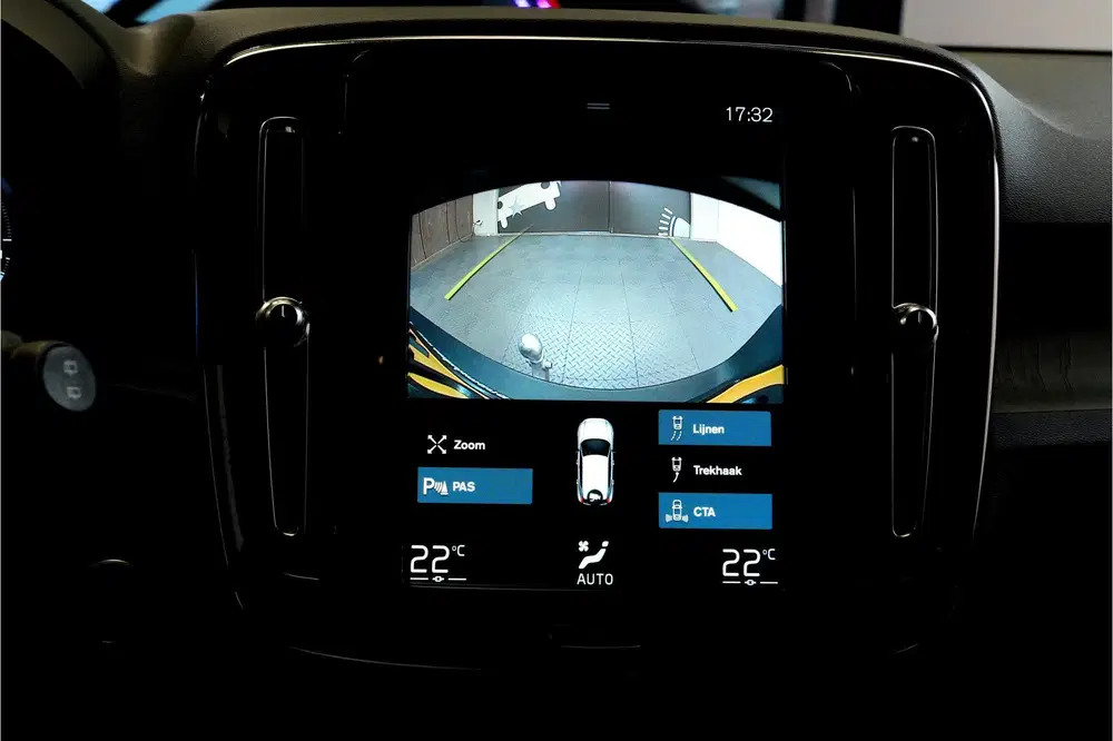 Volvo XC40 1.5 T4 Recharge 155kW uit 2021, foto 14