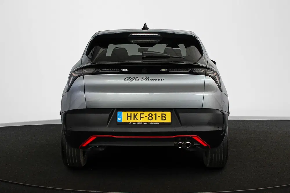 Alfa Romeo Junior 1.2 Turbo Hybrid Ibrida Speciale Pack Tech uit 2025, foto 14