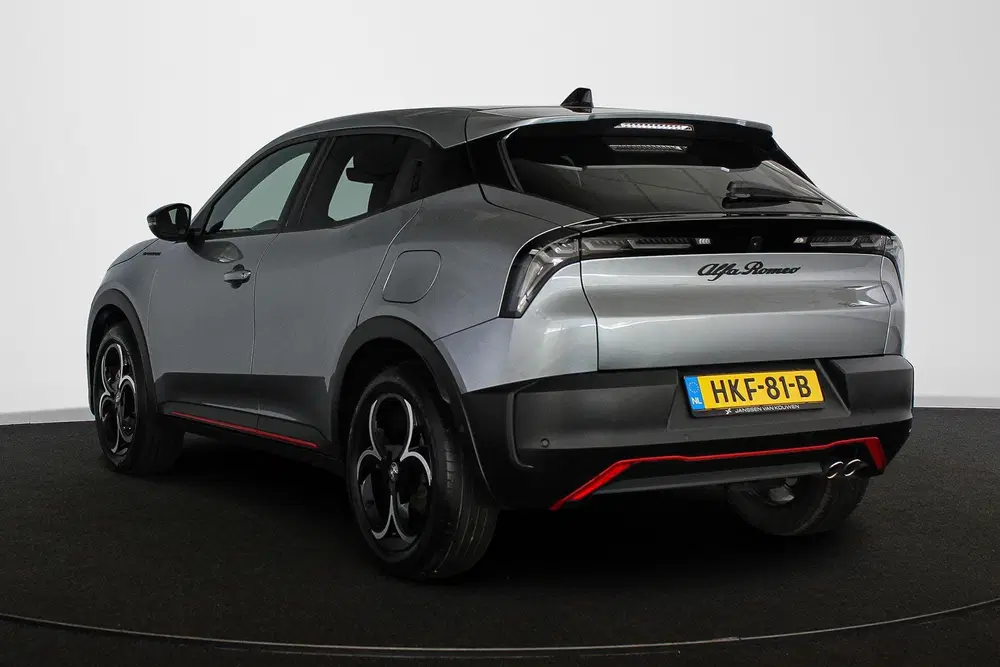 Alfa Romeo Junior 1.2 Turbo Hybrid Ibrida Speciale Pack Tech uit 2025, foto 4
