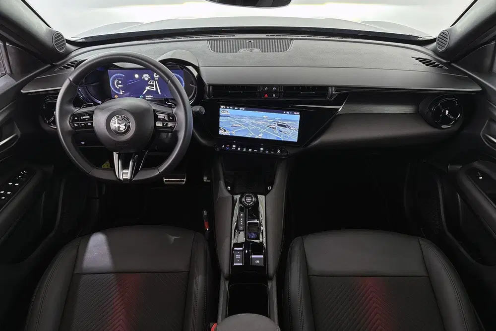 Alfa Romeo Junior 1.2 Turbo Hybrid Ibrida Speciale Pack Tech uit 2025, foto 7
