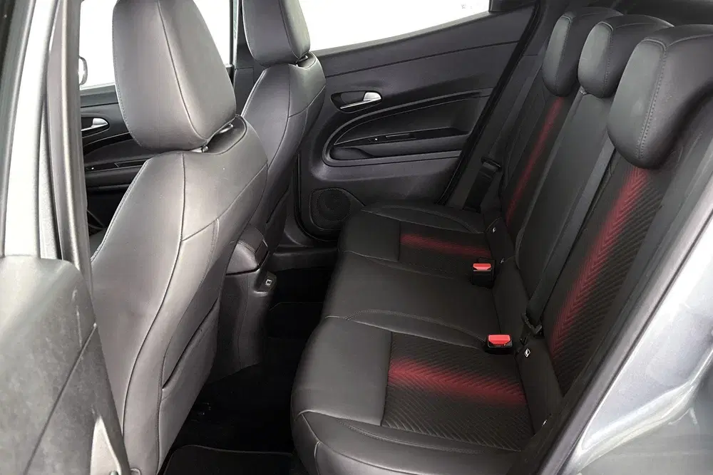 Alfa Romeo Junior 1.2 Turbo Hybrid Ibrida Speciale Pack Tech uit 2025, foto 8