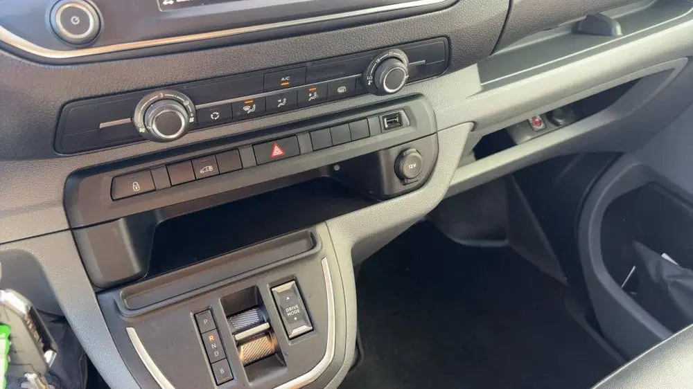 Opel Vivaro L3H1 Innov. 75 kWh(SOH) 96.81 (bj 2022) uit 2022, foto 9