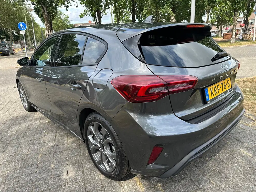 Ford Focus 1.0 EcoB. Hybrid ST Line Carplay uit 2025, foto 5