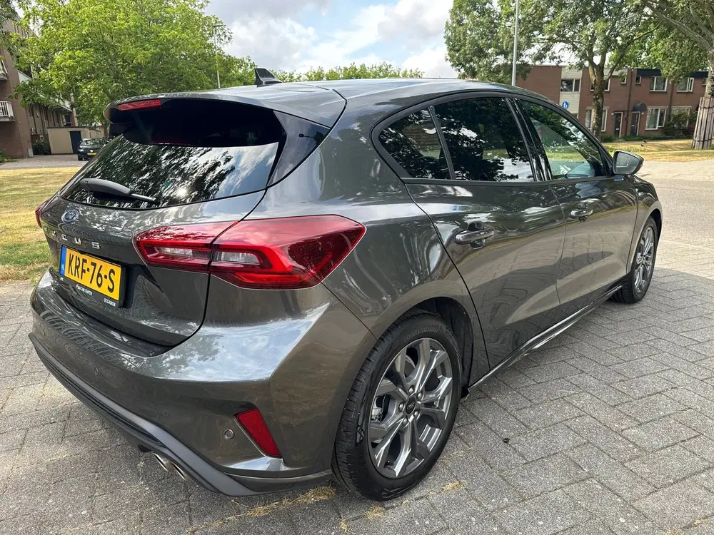 Ford Focus 1.0 EcoB. Hybrid ST Line Carplay uit 2025, foto 6