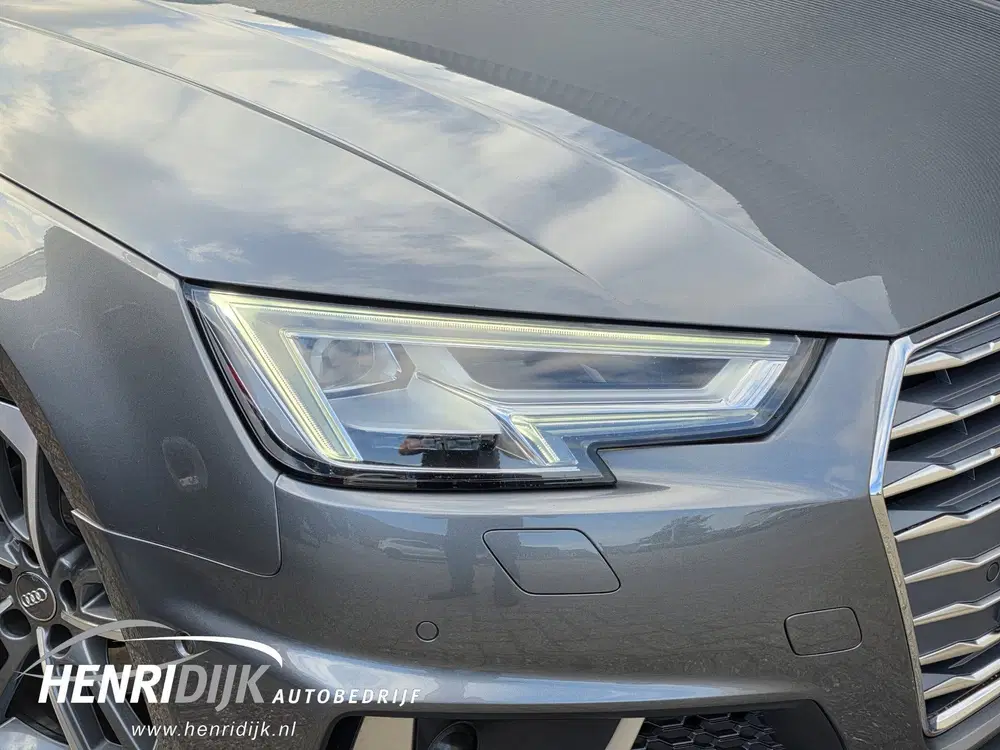 Audi A4 45 TFSI Sport S line Leder uit 2019, foto 3