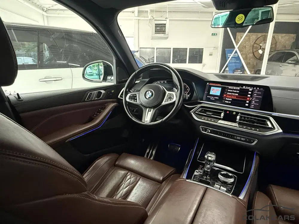 BMW X5 xDrive40i High uit 2019, foto 3