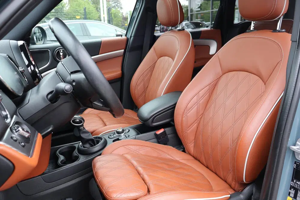 Mini Countryman Cooper SE ALL4 JCW Automaat uit 2021, foto 4