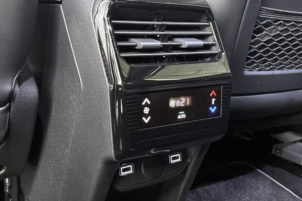 Peugeot 5008 1.2 Hybrid 145 GT 7p 360 Camera Keyless St uit 2025, foto 12