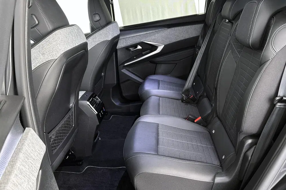 Peugeot 5008 1.2 Hybrid 145 GT 7p 360 Camera Keyless St uit 2025, foto 8