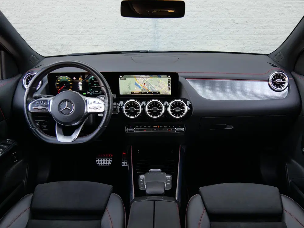 Mercedes-Benz EQA 67kWh AMG uit 2021, foto 5