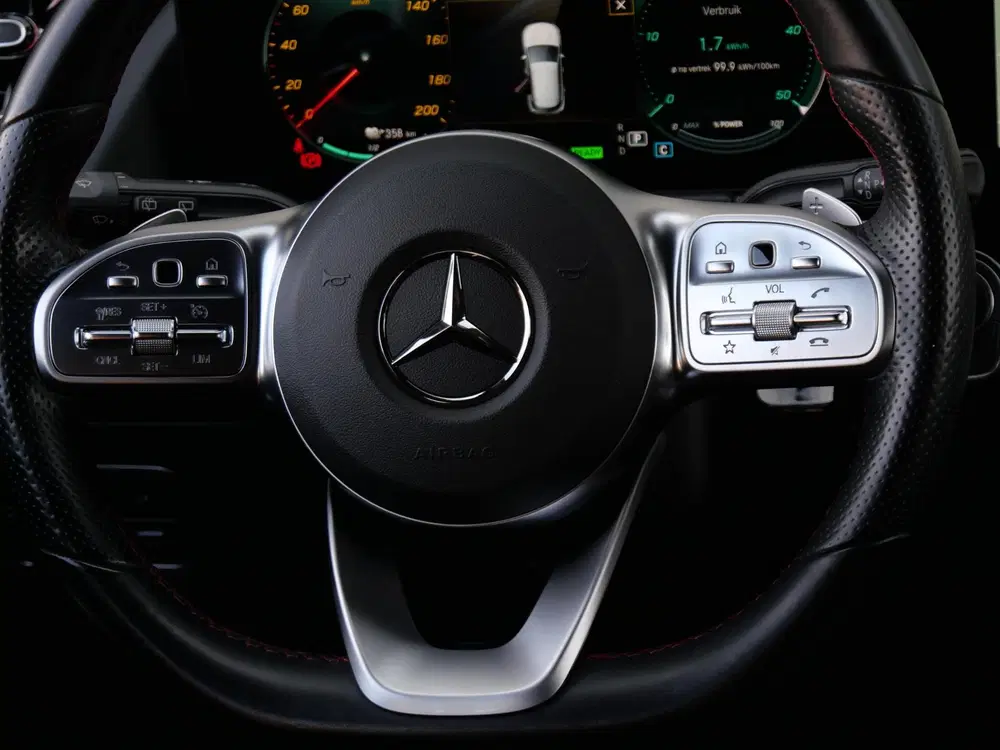 Mercedes-Benz EQA 67kWh AMG uit 2021, foto 8