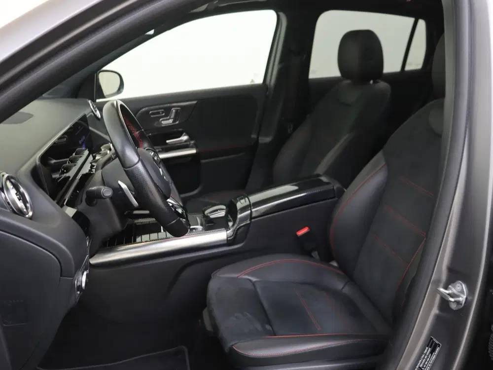 Mercedes-Benz GLA 200 Business Solution AMG Premium P uit 2021, foto 3
