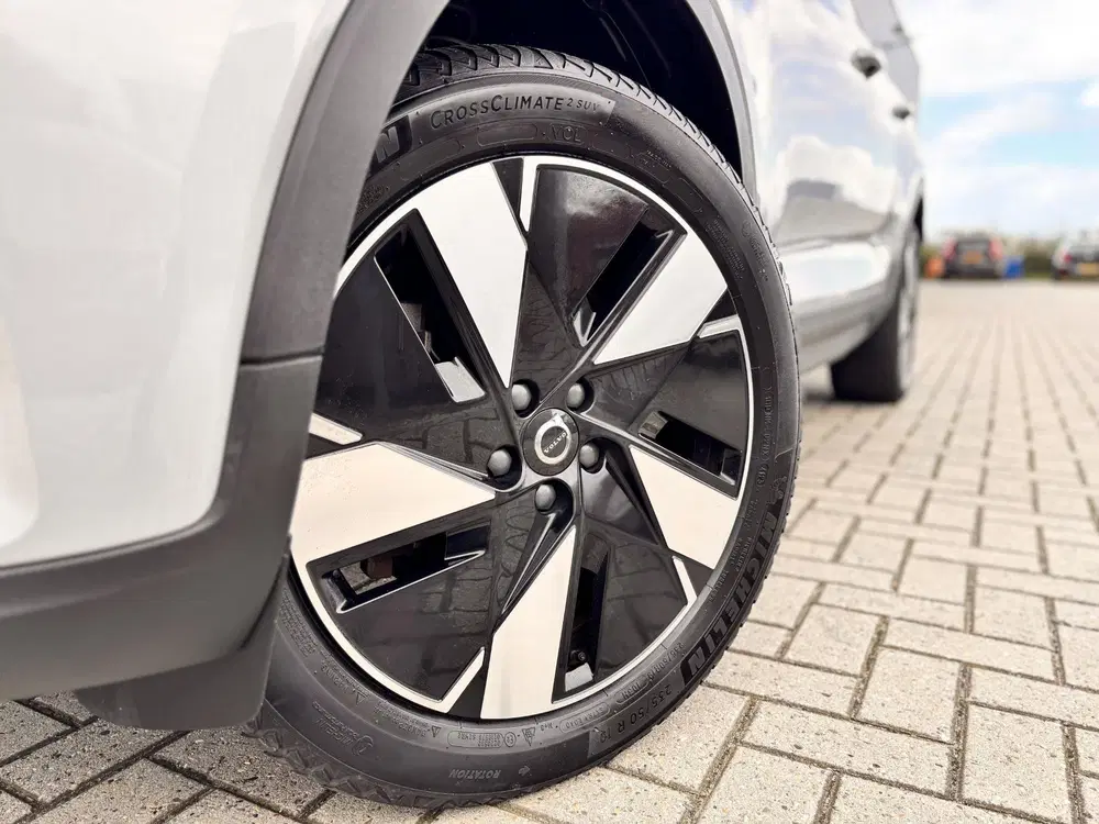 Volvo C40 Single Motor Extended Range Plus 82 kWh uit 2023, foto 13