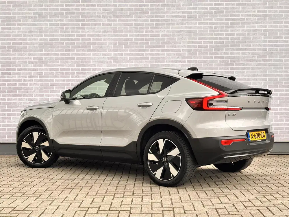 Volvo C40 Single Motor Extended Range Plus 82 kWh uit 2023, foto 3