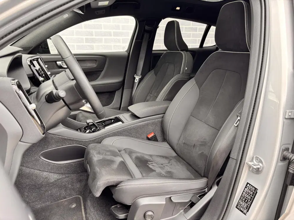 Volvo C40 Single Motor Extended Range Plus 82 kWh uit 2023, foto 7