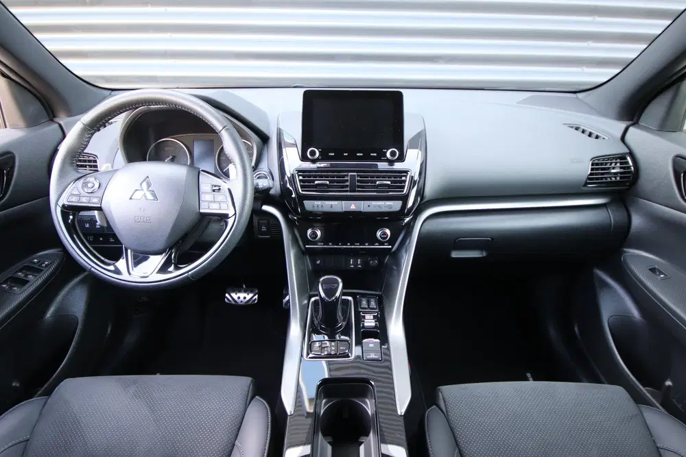 Mitsubishi Eclipse Cross 2.4 PHEV Black Edition NL-Auto uit 2024, foto 3