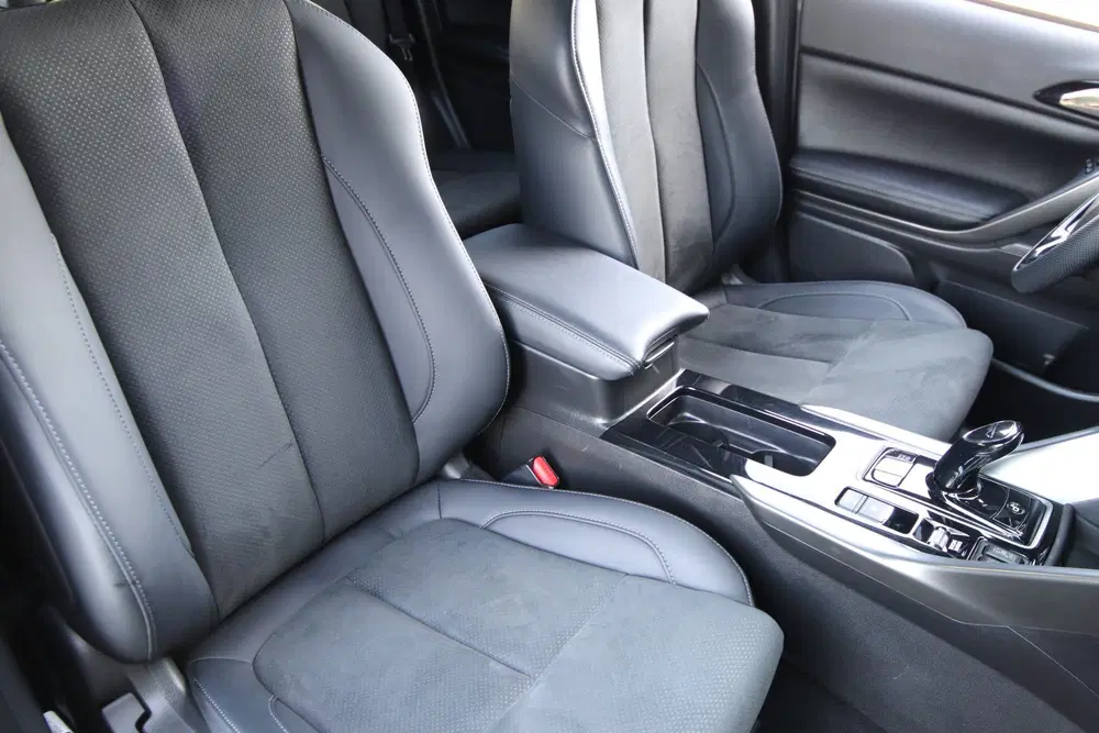 Mitsubishi Eclipse Cross 2.4 PHEV Black Edition NL-Auto uit 2024, foto 4