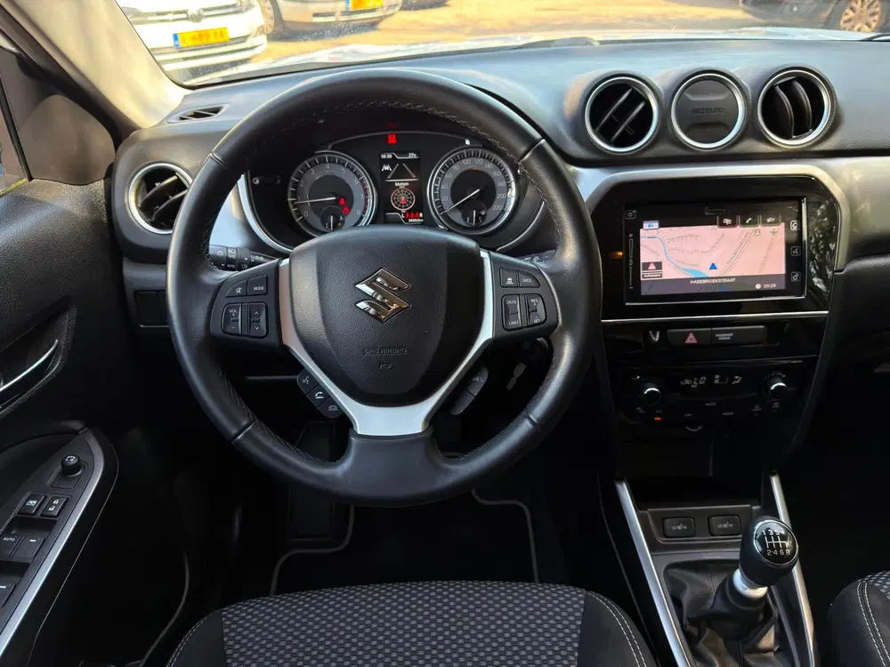Suzuki Vitara 1.4 Boosterjet Select Smart Hybrid uit 2021, foto 13