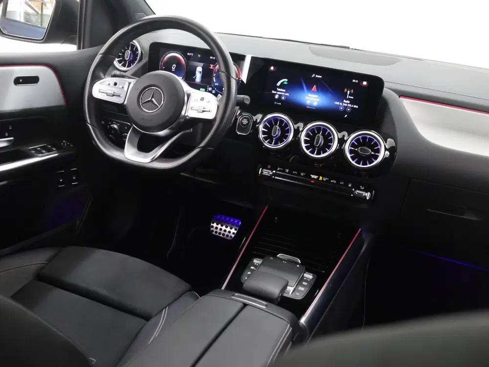 Mercedes-Benz B-Klasse 250 e AMG Line uit 2021, foto 9