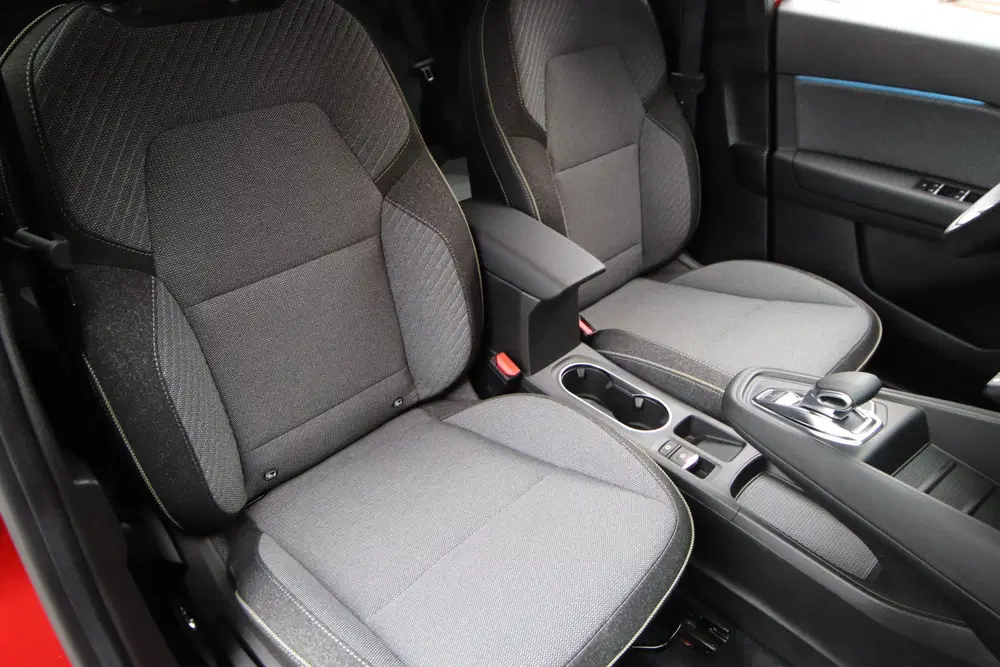 Mitsubishi ASX 1.6 HEV AT First Edition Automaat Trekhaak uit 2024, foto 3