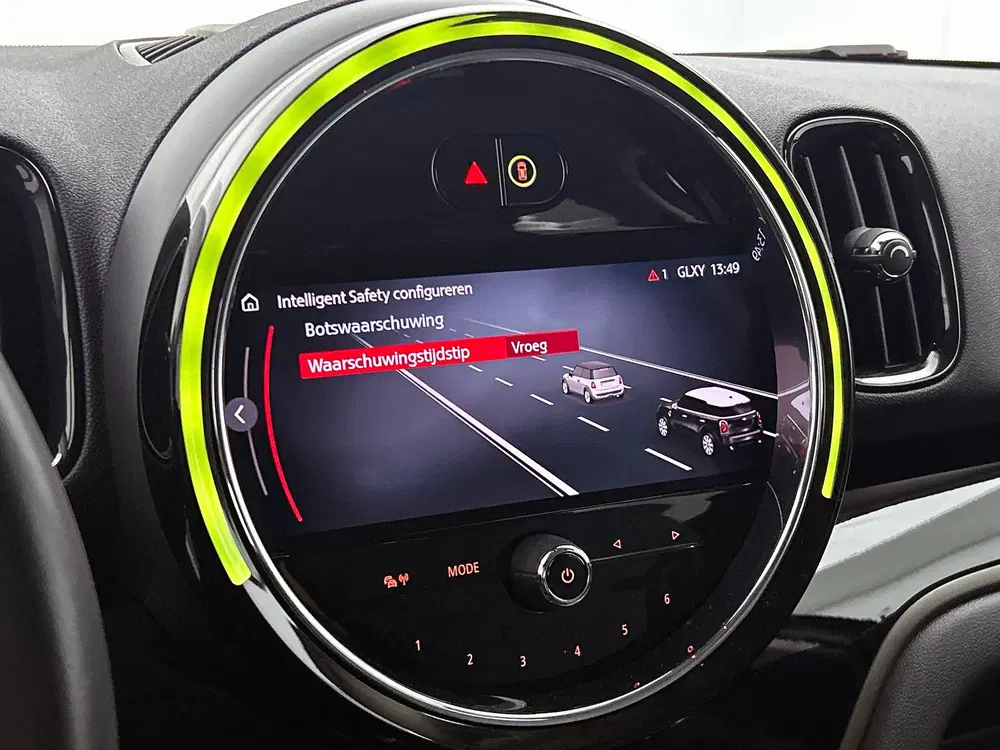 Mini Countryman 1.5 136PK Automaat Cooper Classic uit 2023, foto 12