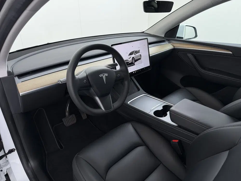 Tesla Model Y RWD 300PK LFP Accu Trekhaak Warmtepomp Lee uit 2023, foto 12