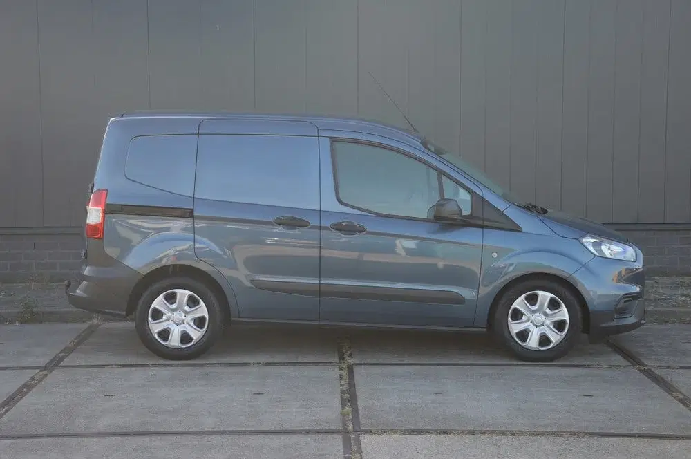 Ford Transit Courier 1.5 TDCI Euro 6 Trend Duratorq S&S Airc uit 2019, foto 10