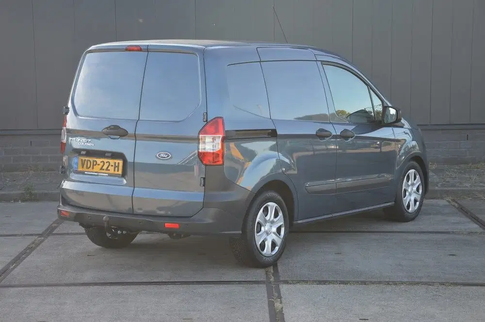 Ford Transit Courier 1.5 TDCI Euro 6 Trend Duratorq S&S Airc uit 2019, foto 2