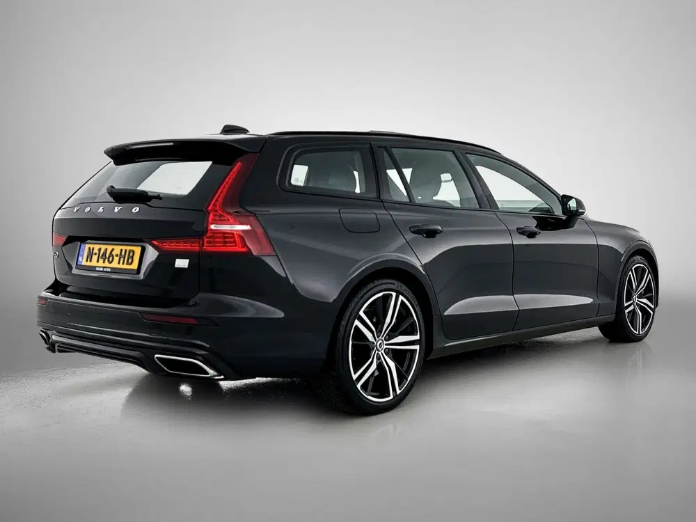 Volvo V60 T8 Hybride AWD R-Design SOH 94% uit 2021, foto 5
