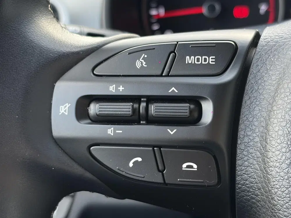 Kia Stonic 1.0 T-GDi MHEV DynamicPlusLine Navigatie uit 2023, foto 11