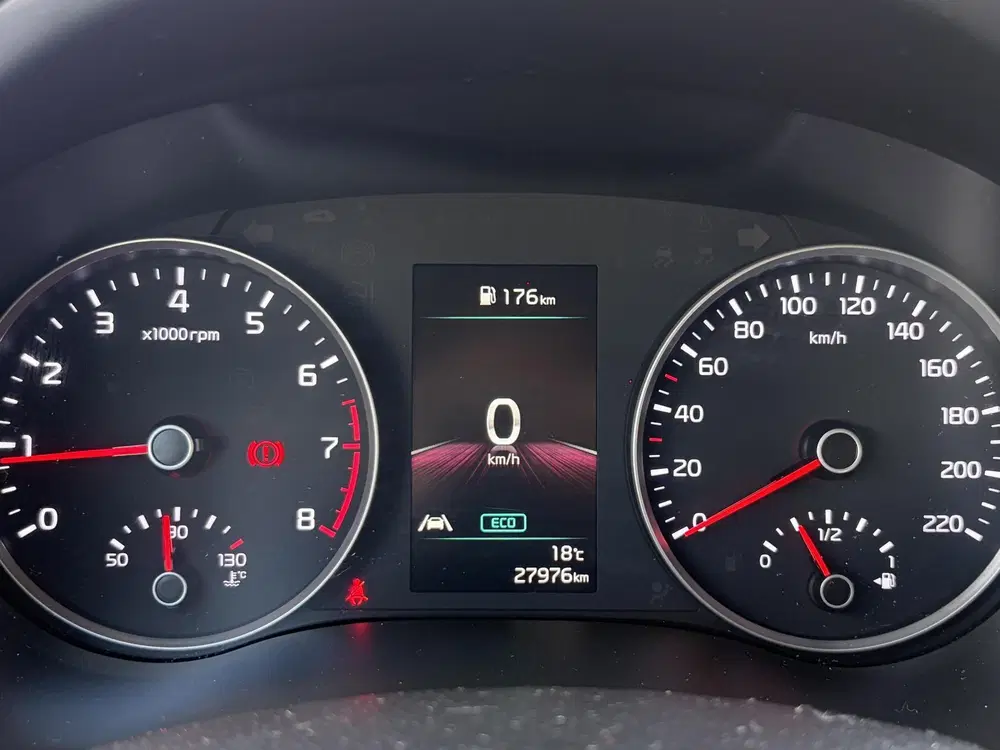 Kia Stonic 1.0 T-GDi MHEV DynamicPlusLine Navigatie uit 2023, foto 15