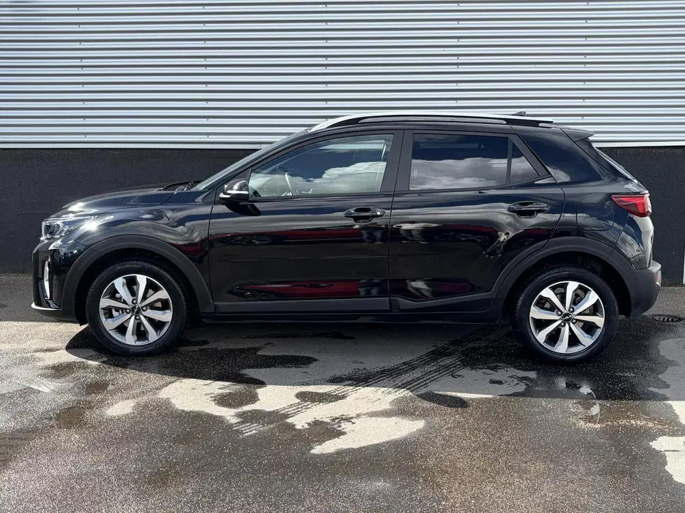 Kia Stonic 1.0 T-GDi MHEV DynamicPlusLine Navigatie uit 2023, foto 2