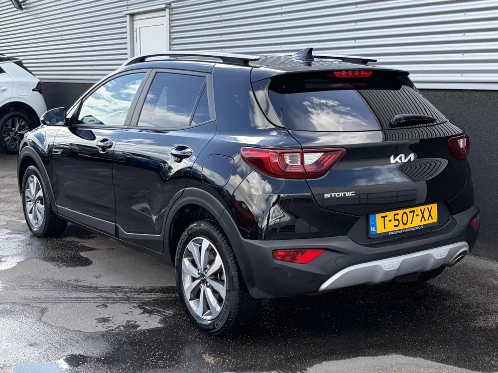 Kia Stonic 1.0 T-GDi MHEV DynamicPlusLine Navigatie uit 2023, foto 5