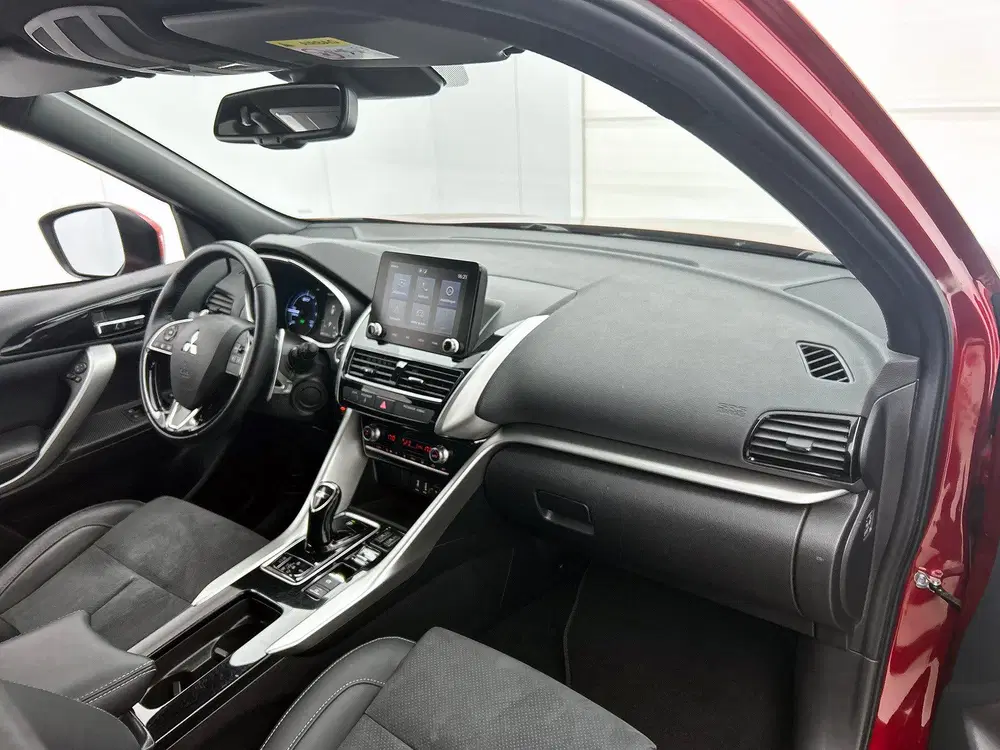 Mitsubishi Eclipse Cross 2.4 PHEV Intense+ Hybride uit 2022, foto 2