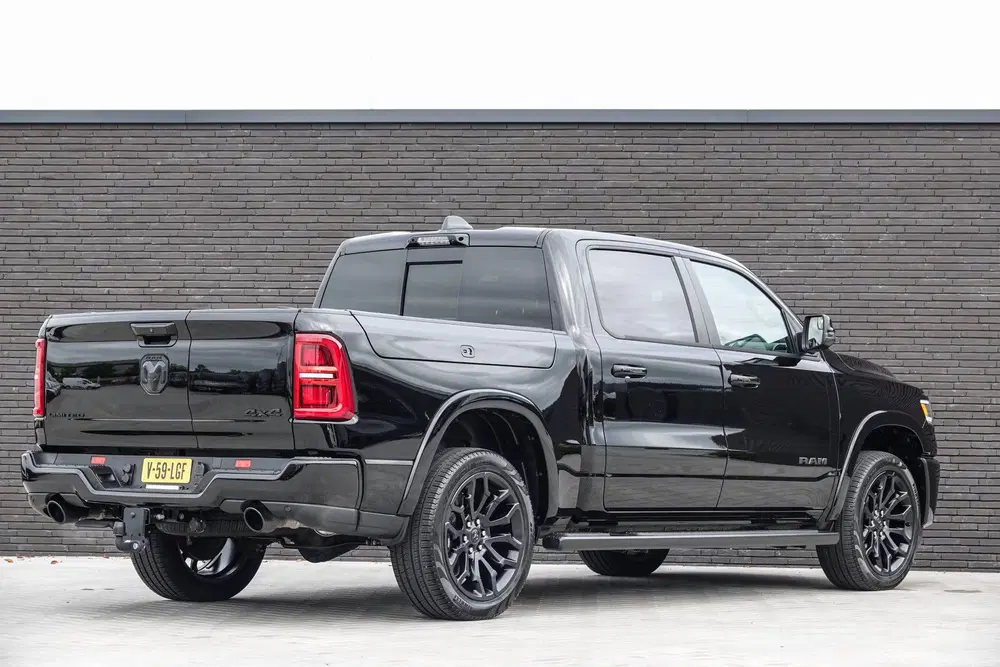 Dodge RAM 1500 3.0L 548Pk Limited Night uit 2024, foto 2
