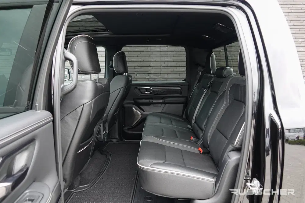Dodge RAM 1500 3.0L 548Pk Limited Night uit 2024, foto 6