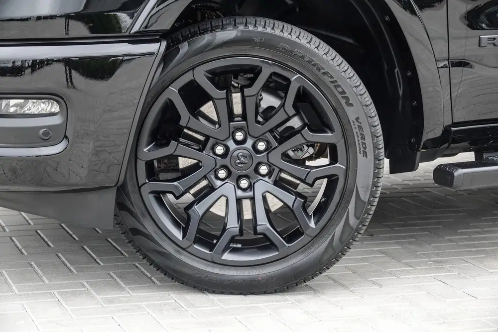 Dodge RAM 1500 3.0L 548Pk Limited Night uit 2024, foto 8