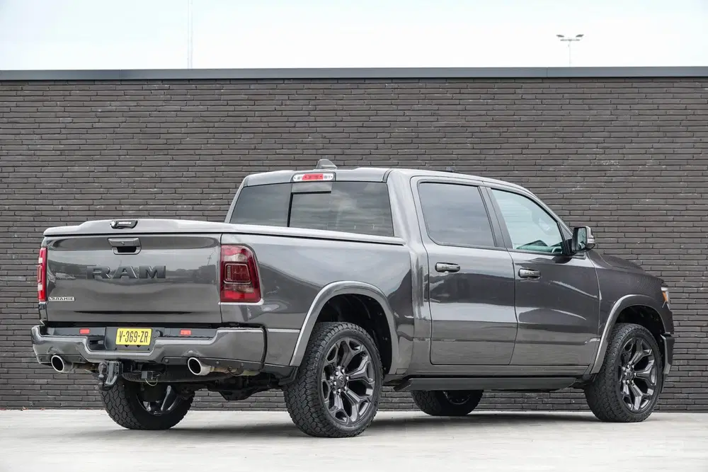 Dodge RAM 5.7 Hemi V8 401Pk 4x4 Crew Cab uit 2019, foto 2