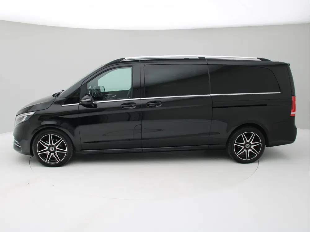 Mercedes-Benz V-Klasse 300d Extra Lang DC AMG Memory uit 2020, foto 2